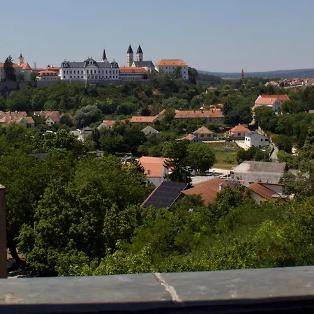 Appartement Madarfeszek Nature And Tranquility In The